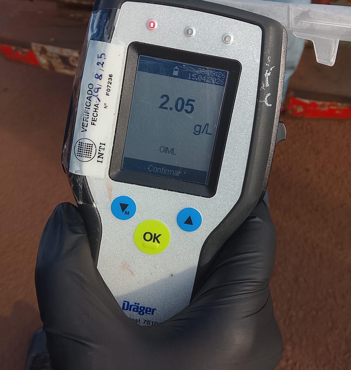 Iba en moto con 2,05 de alcohol en sangre y lo arrestaron en un control vial 2